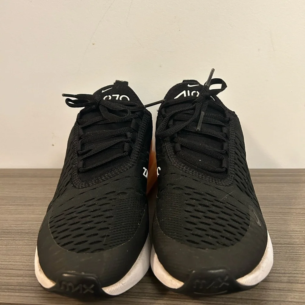 Nike Air Max 270 Black Orange Accent Sneakers Women’s 7 / Youth 5.5 - Picture 3 of 9